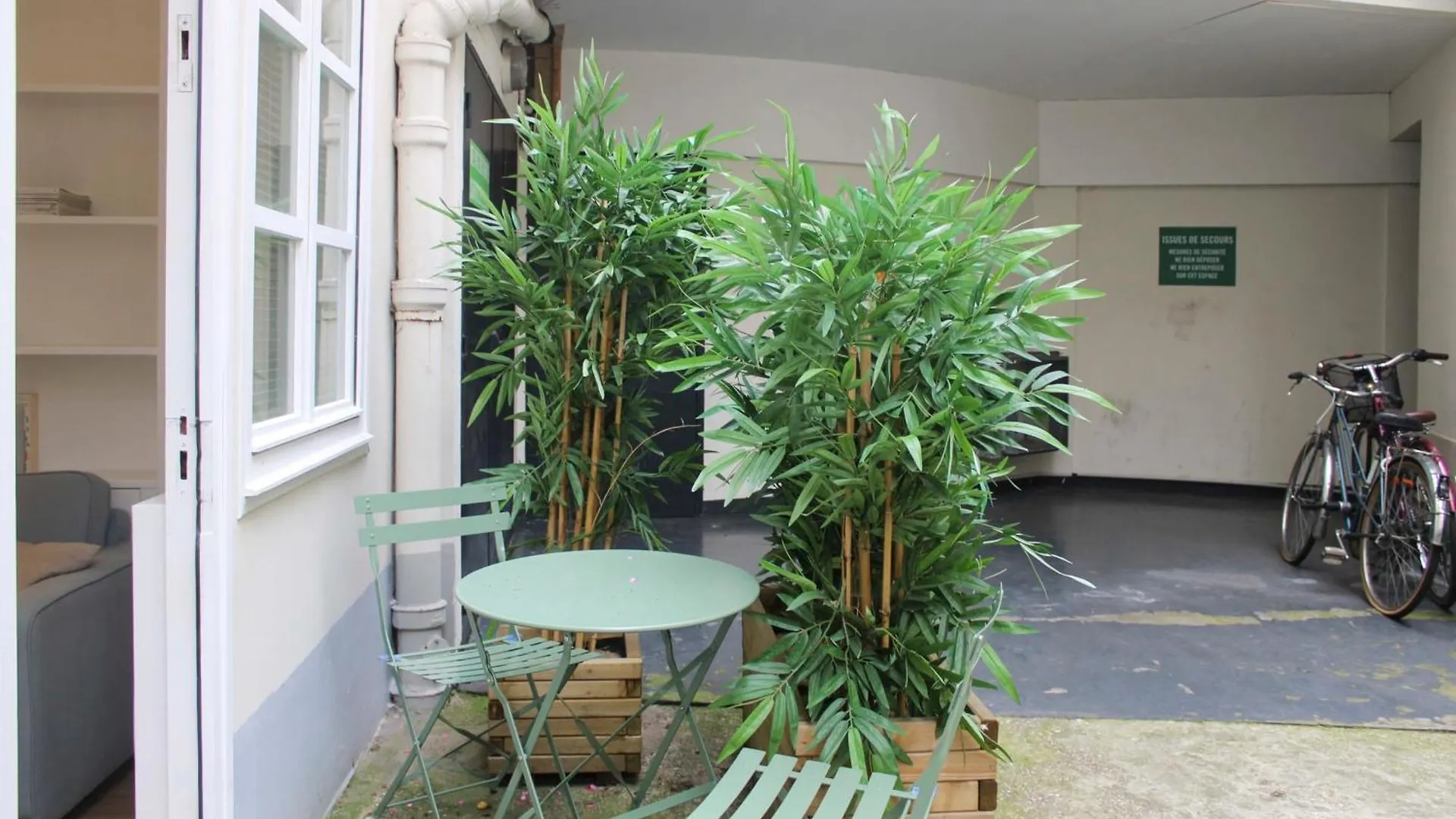 Comfortable Cocoon Close To Montmartre Paris 0*,